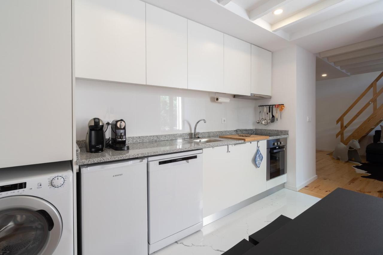 Sunny Bright Duplexes & Pool By Host Wise 빌라노바데가이아 외부 사진